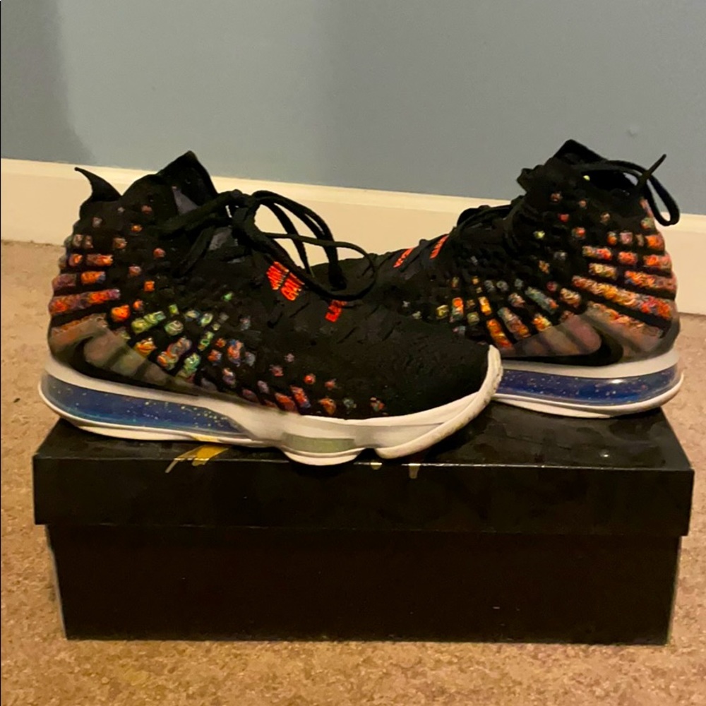 NIB Nike LeBron XVII James Gang